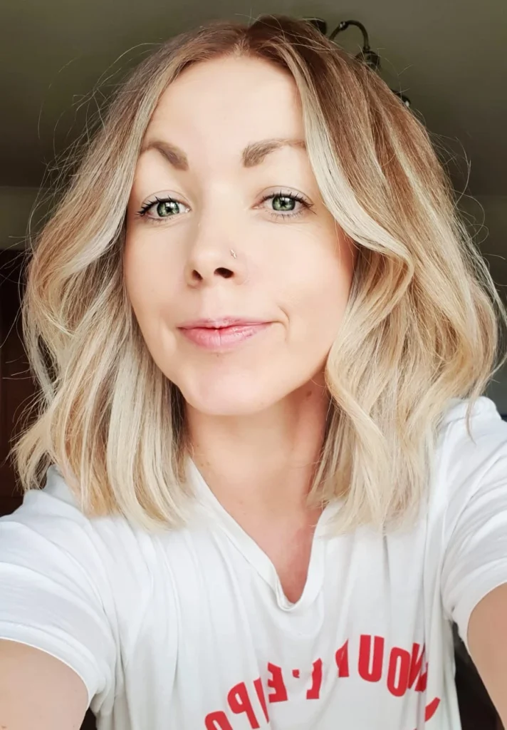 Bold and bright face frame with a bold contemporary bob. Created by GmHair a freelance home hair stylist in Cumbria.